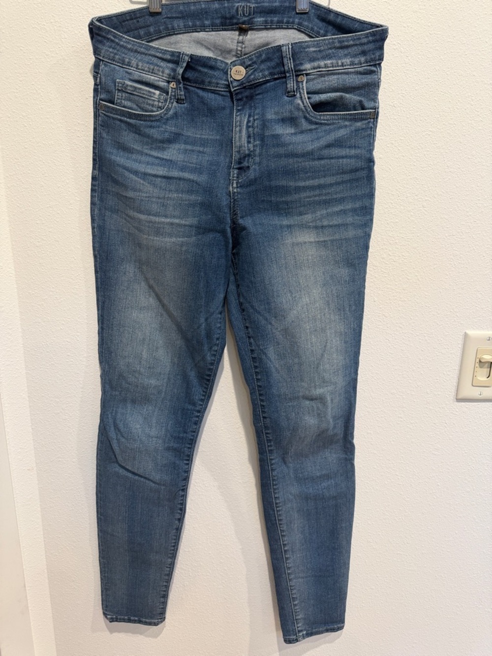 Kut from the Kloth High-Rise Skinny Jeans in Medium Blue